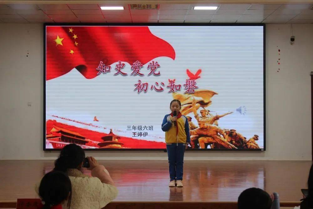 “很快就来了救援队伍，心里不怕了”